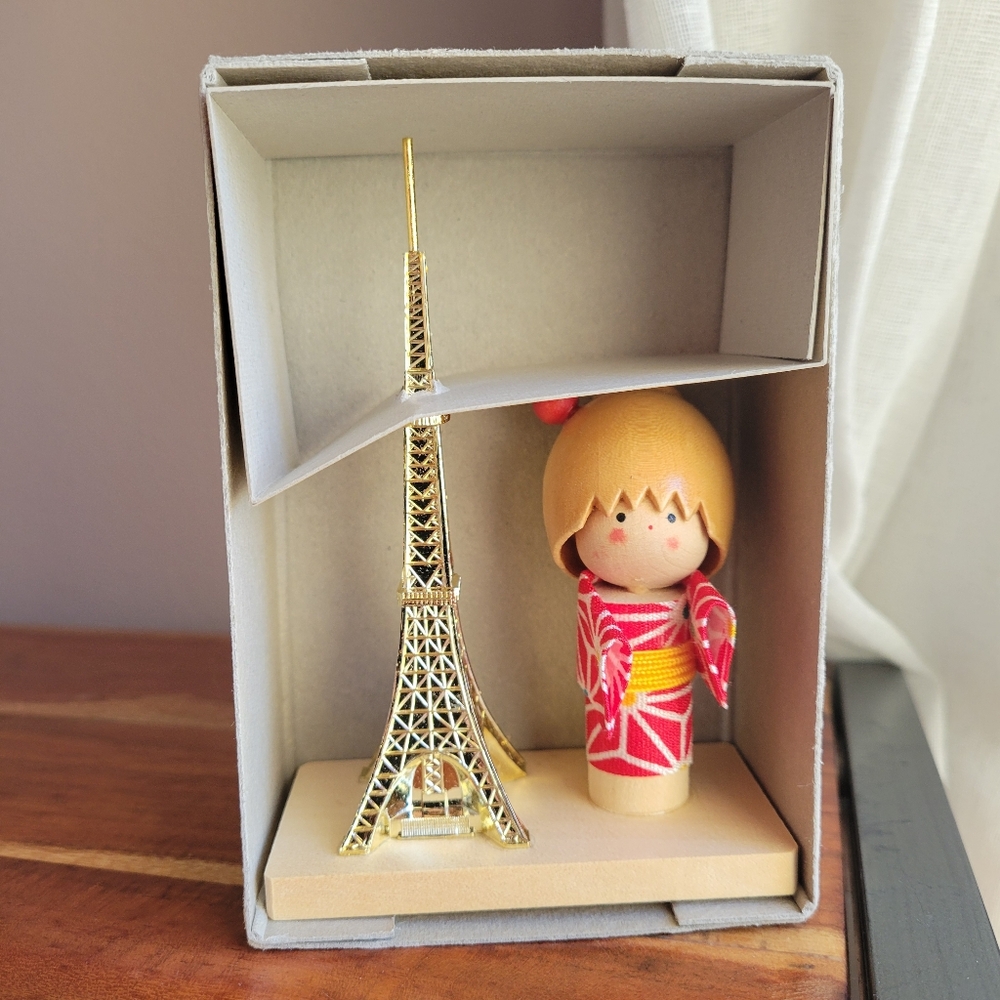Open Box VTG Japanese kokeshi Doll Paired Miniature Eiffel Tower Wooden Base